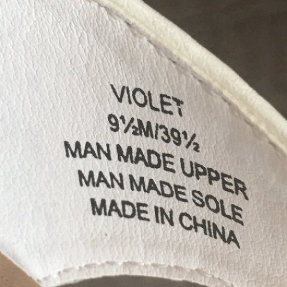 NEW Me Too T-Strap Platform Dress Sandals - Picture 9 of 9